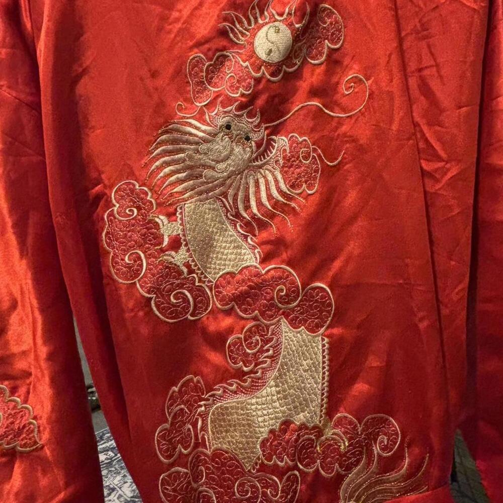 Two Sided Chinese Red Dragon Robe. - Picture 2 of 3